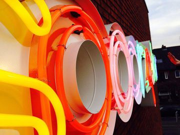 Doosletters neon